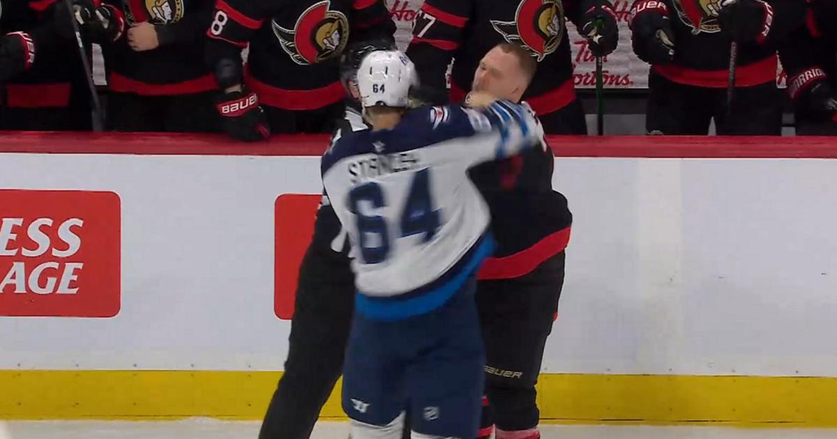 Stanley Tkachuk sucker punch