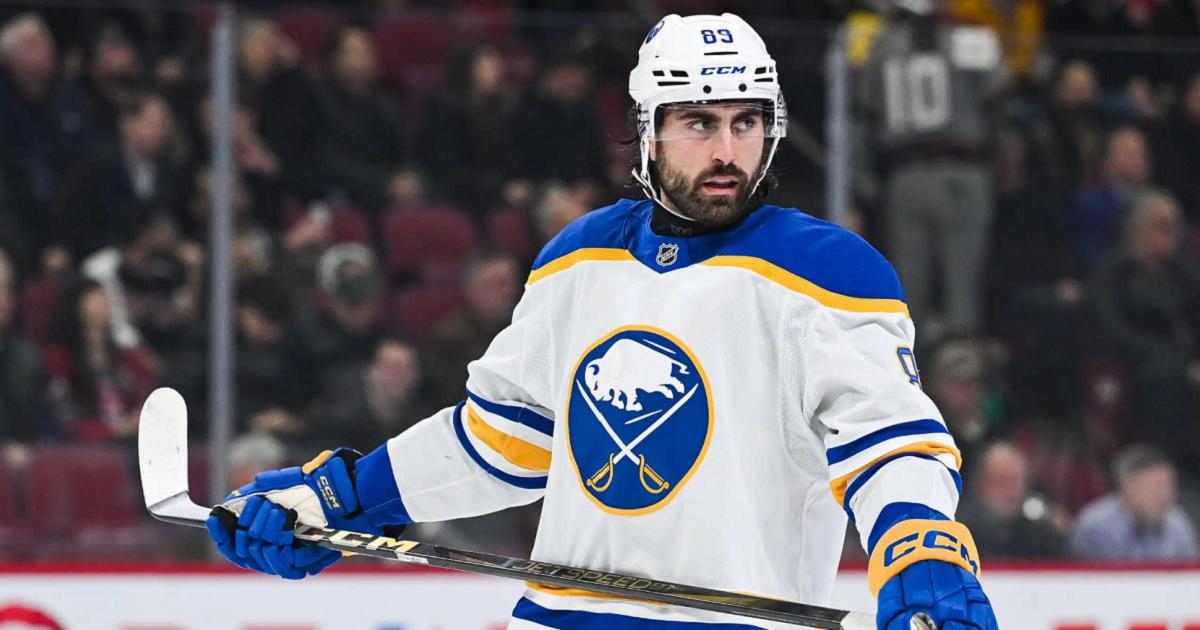 Alex Tuch-David Kirouac-Imagn Images