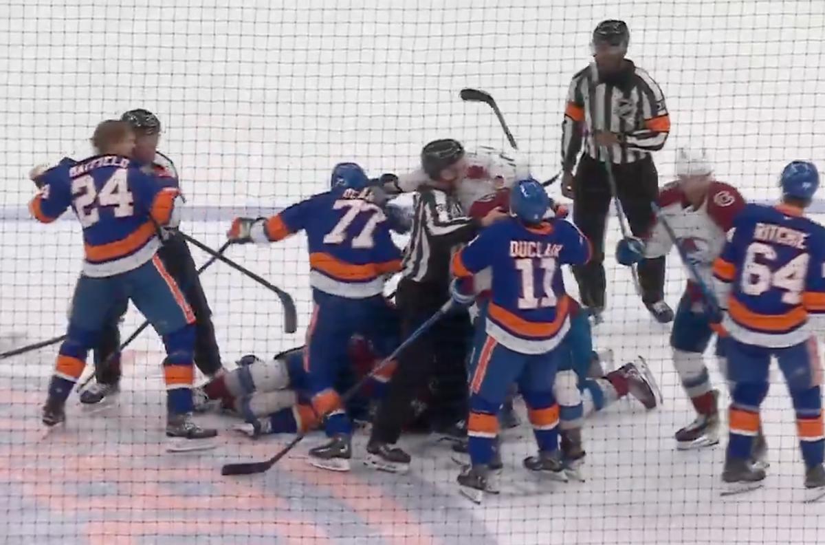 Islanders and Avalanche explode in buzzer-beater brawl.