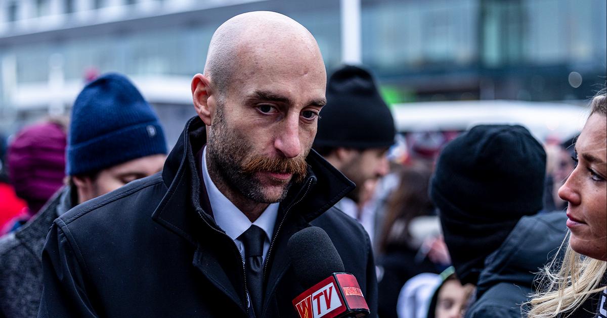 Mitch Love-2023-Vitor Munhoz