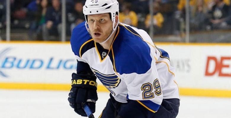 VIDEO: Ott misses his check and gets laughed at by the opposing bench!