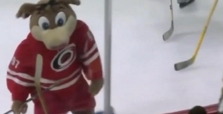 VIDEO: Mascot throws a dirty hit on fellow mascot!