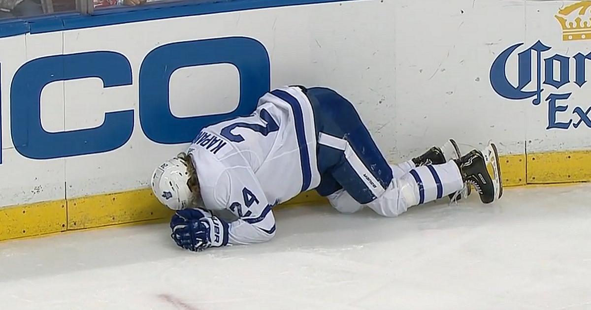 Kapanen shaken up after very late knee on knee from Brouwer.