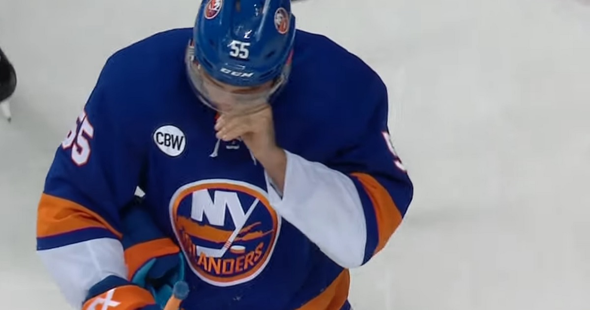 Boychuk dives to block a shot.... with his freaking face!
