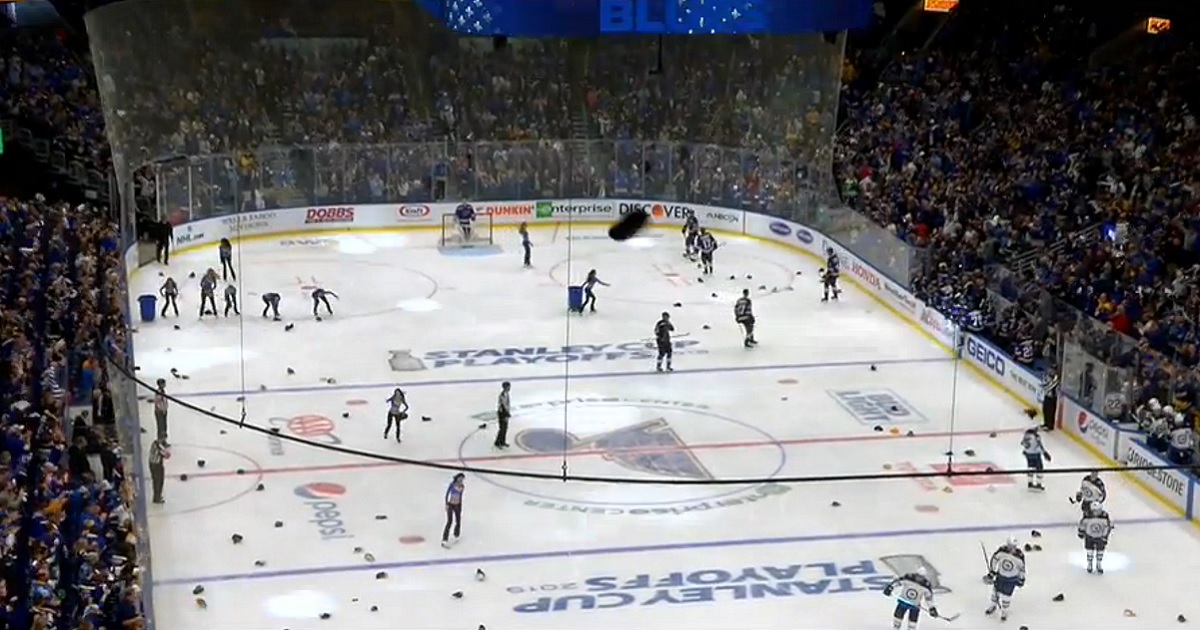 Jaden Schwartz picks up a hat trick in a critical Game 6.