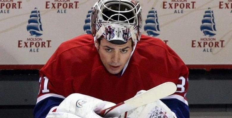VIDEO: Price makes unreal backwards skate save.