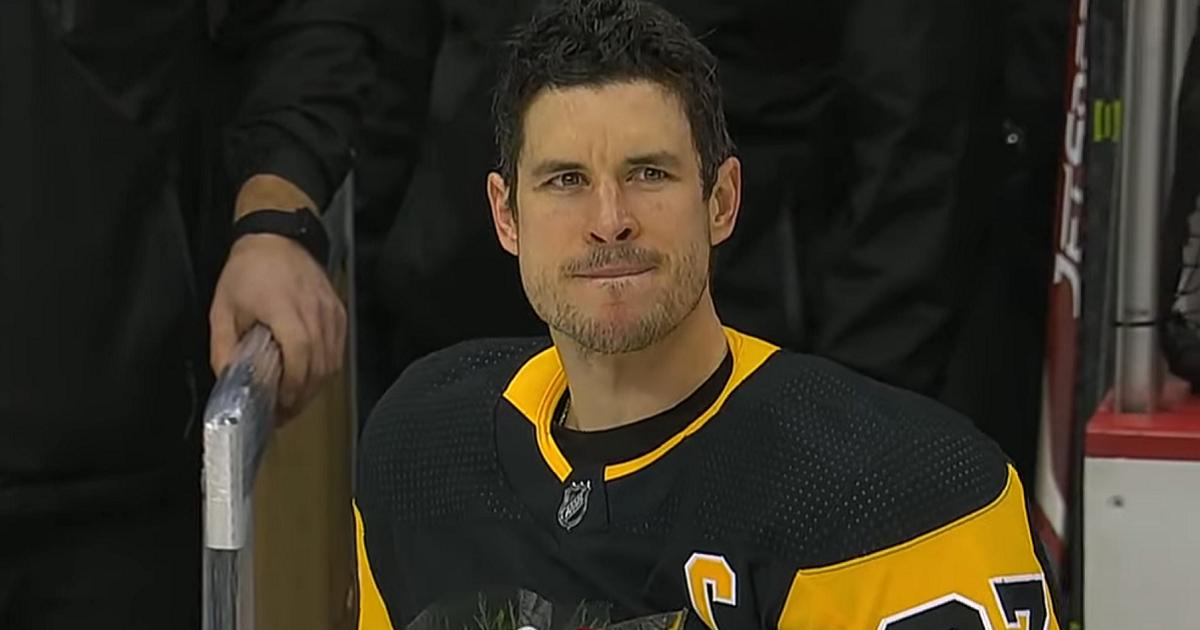 Penguins honor Sidney Crosby before his 1000th NHL game tonight.