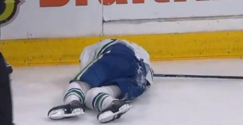 (VIDEO): Kings' Toffoli ejected after bad hit from behind.