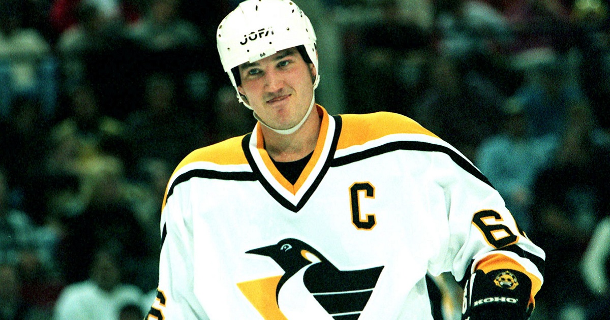 Statue of Mario Lemieux vandalized during Pittsburgh protests.