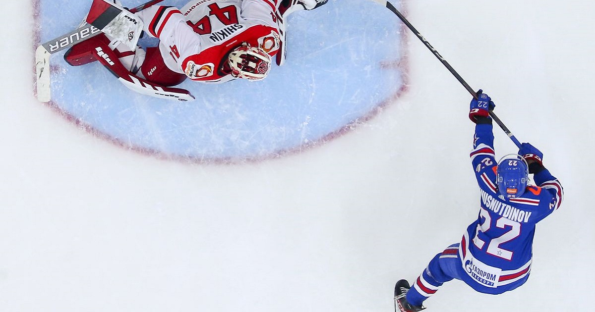 Wild prospect Marat Khusnutdinov shows great hands and scores a ridiculous goal in the KHL!