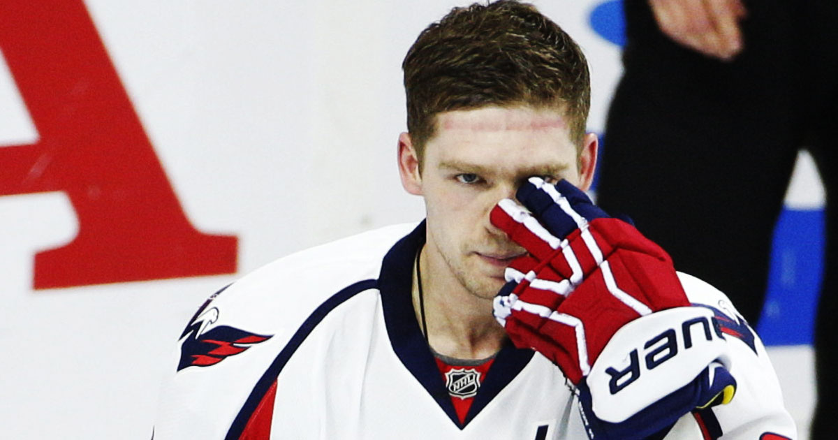 Must See: Evgeny Kuznetsov's dangle makes Ron Hainsey look silly!
