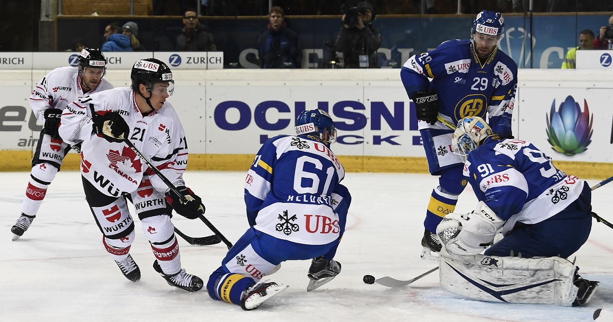 Mason Raymond scores filthy lacrosse-style goal for Canada today.