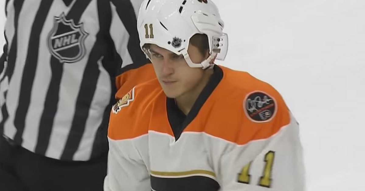 Flyers rookie Konecny drops the gloves with Pirri after questionable hit on teammate.