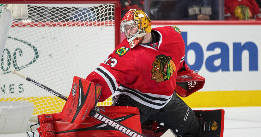 Blackhawks Goalie Flashes Glove 