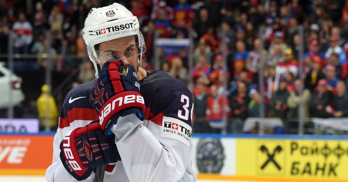 Oh my god! Auston Matthews scores a hat trick in his NHL debut!