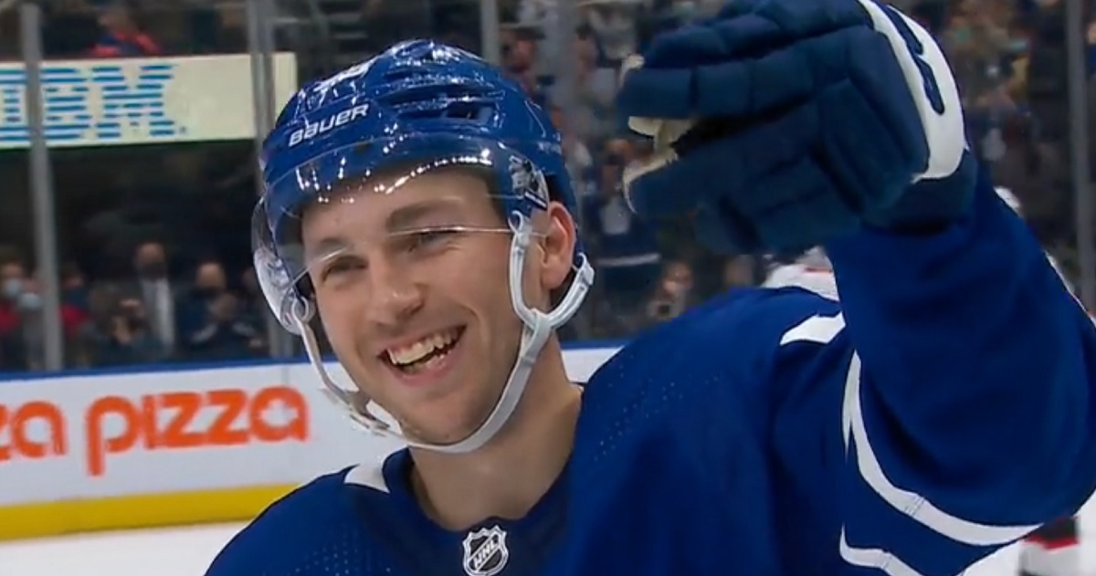 Michael Bunting scores his first goal as a Maple Leaf.