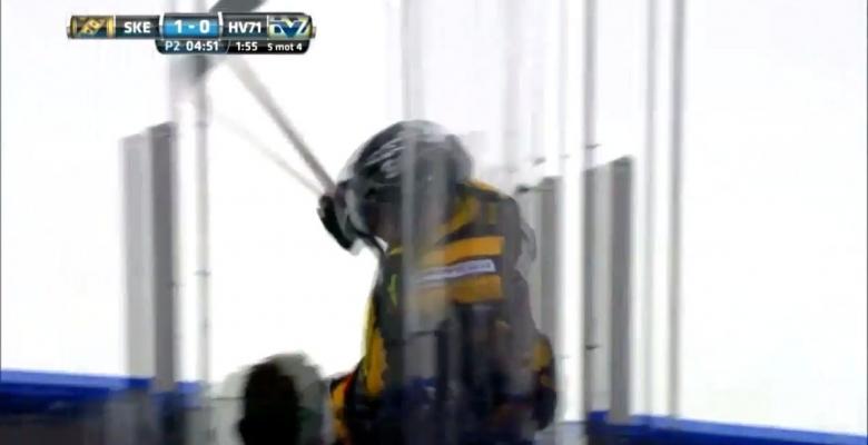 MUST SEE: Swedish league penalty box fail goes viral!