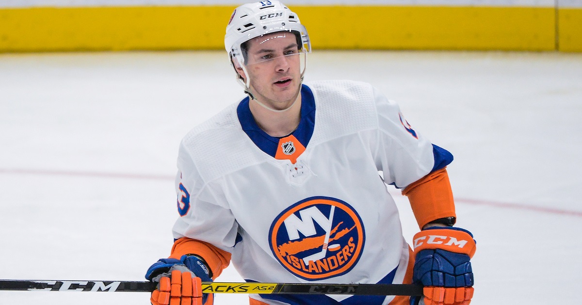 Mathew Barzal struck in the head by a puck just minutes before Game 7.