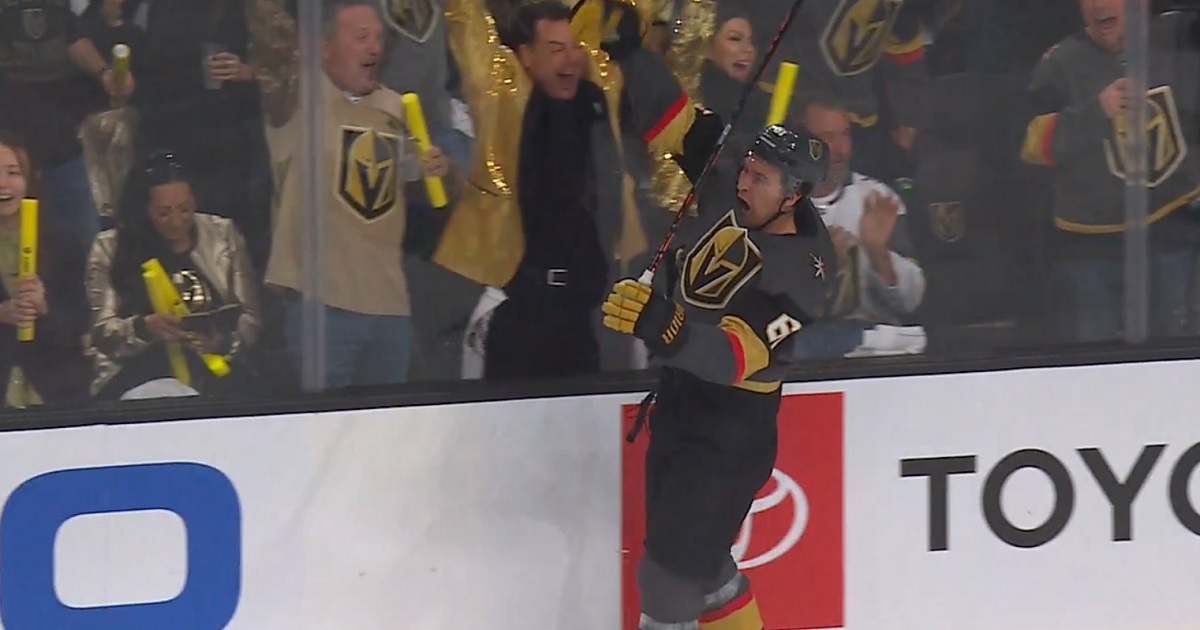 Mark Stone scores just 16 seconds into Game 3!