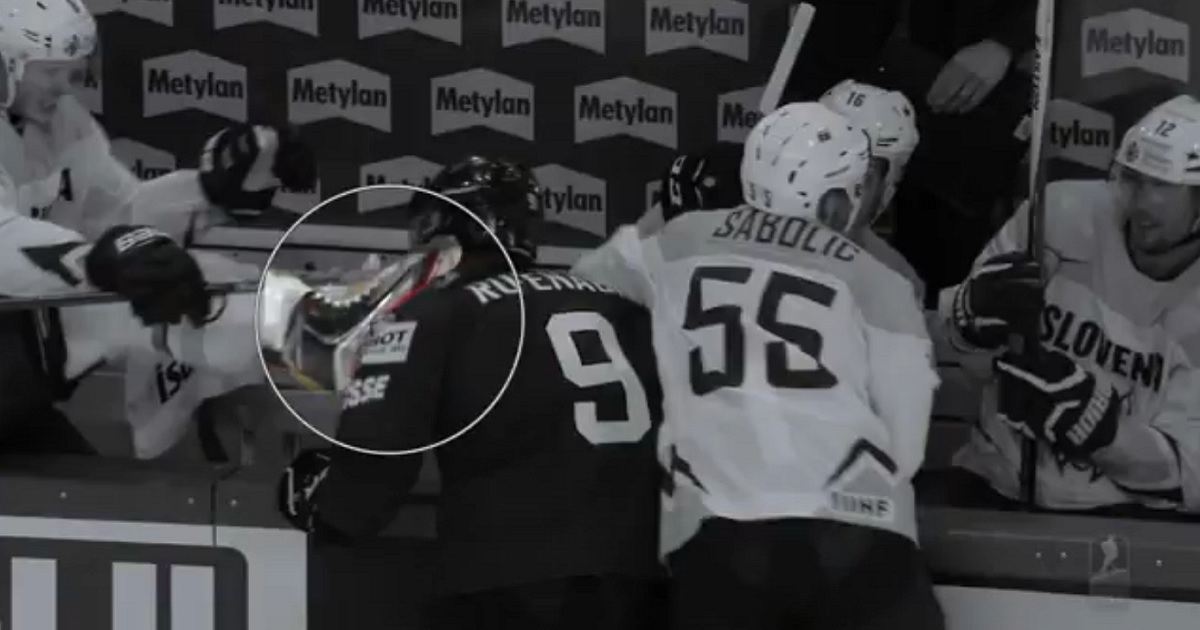 Player kicks opponent in the neck with his skate at World Championship