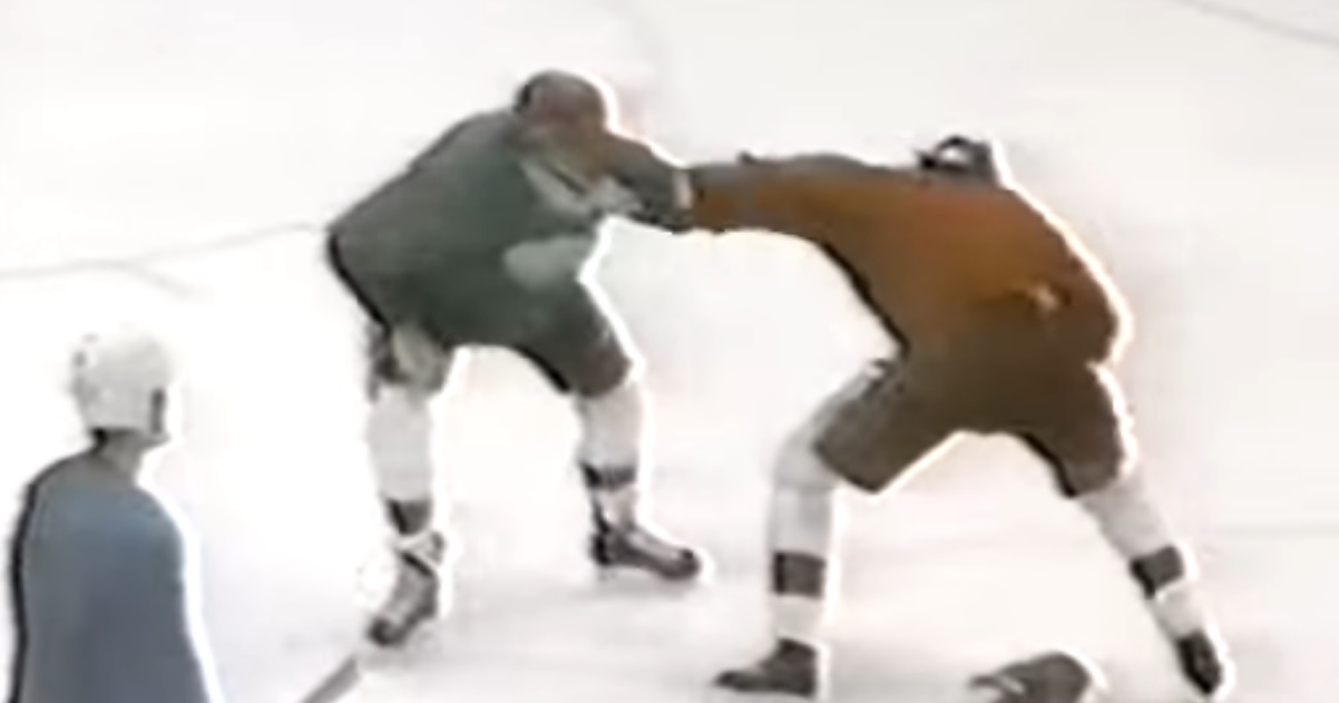 Throwback: Teammates Keith Primeau and Bob Probert throw down.