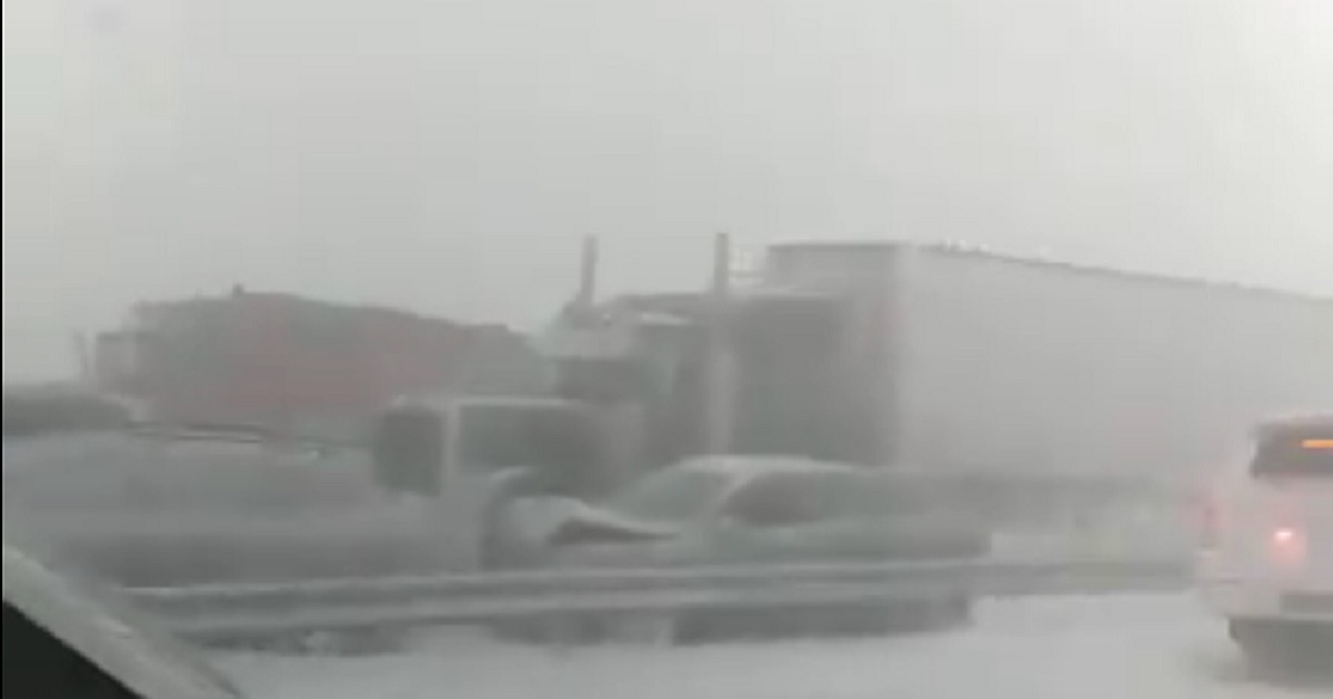 Breaking: Massive 100 car pile up near the World Junior Championship.