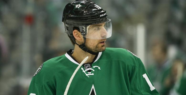 Breaking: Patrick Sharp appears to suffer an injury after accidental collision.
